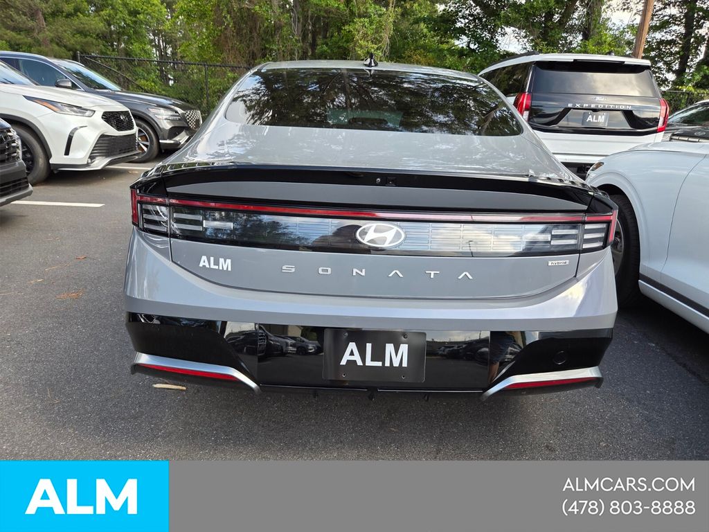 Used 2024 Blue Hyundai SEL image 11