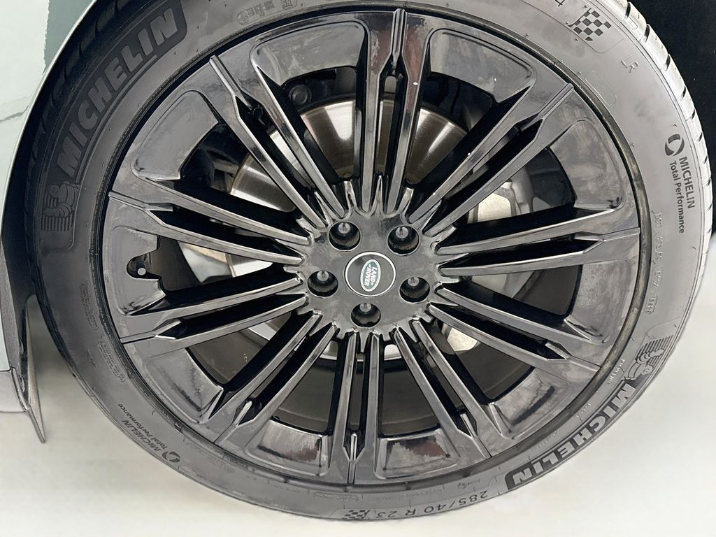 Thumbnail: 2024 Land Rover Range Rover - 29