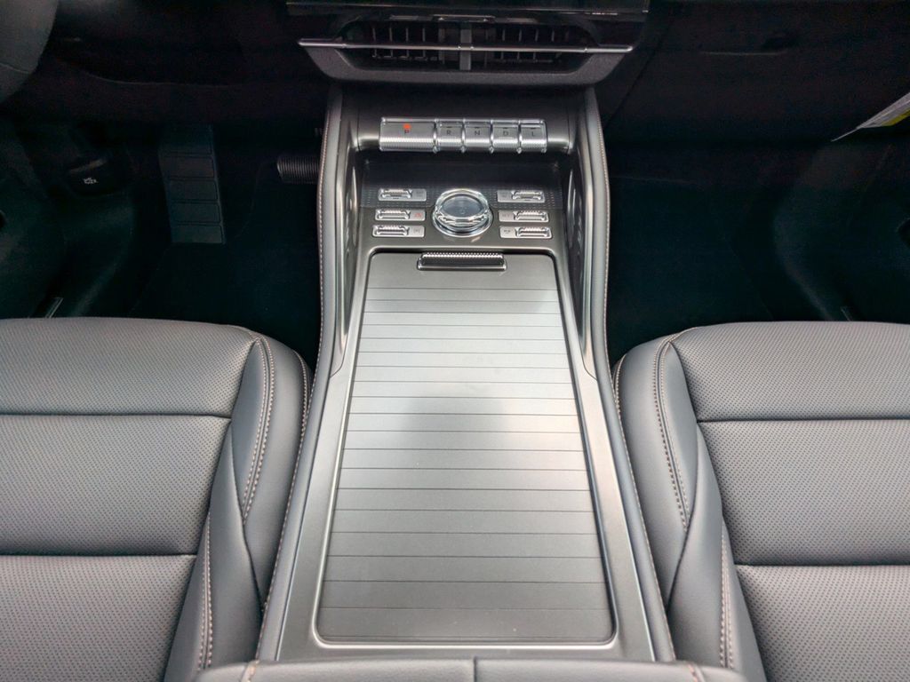 2025 Lincoln Nautilus Hybrid Premiere