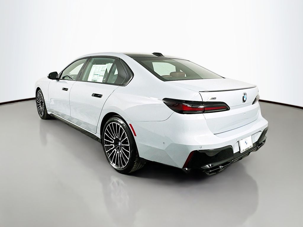 Thumbnail: 2025 BMW 7 Series - 7