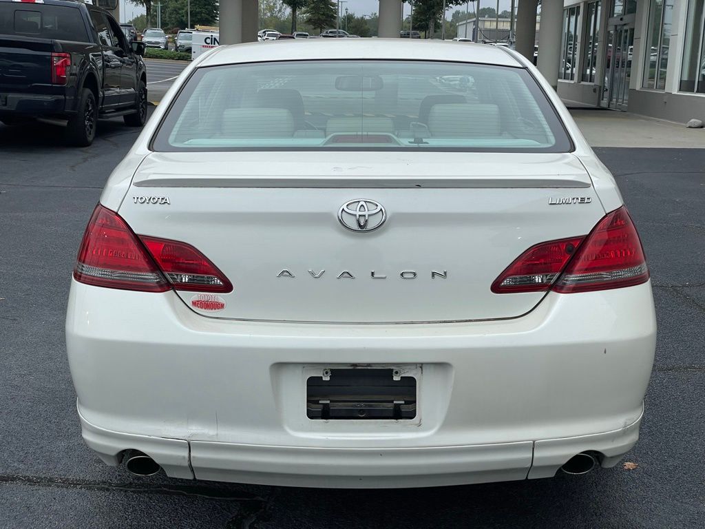 Thumbnail: 2008 Toyota Avalon - 4