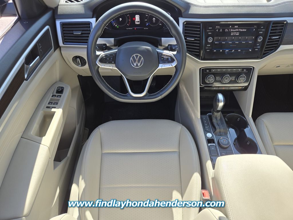 2022 Volkswagen Atlas 3.6L V6 SE w/Technology photo