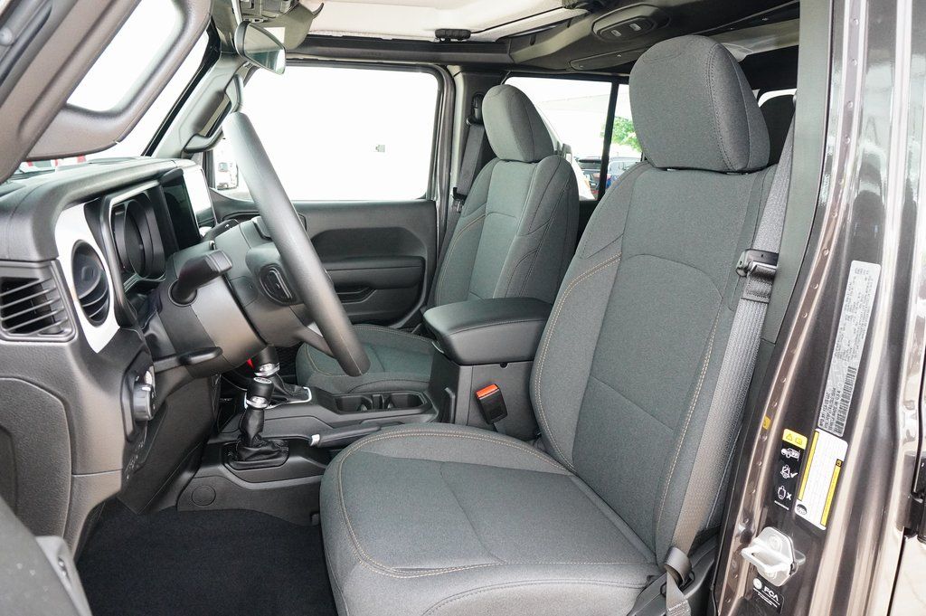 New Car 2025 Jeep Gladiator  Nighthawk For Sale Under $40,000 In Weatherford, Texas