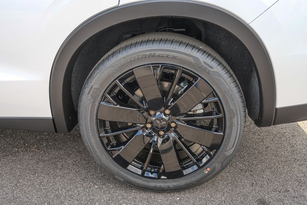 2026 Mitsubishi Outlander LE 2.5 S-AWC