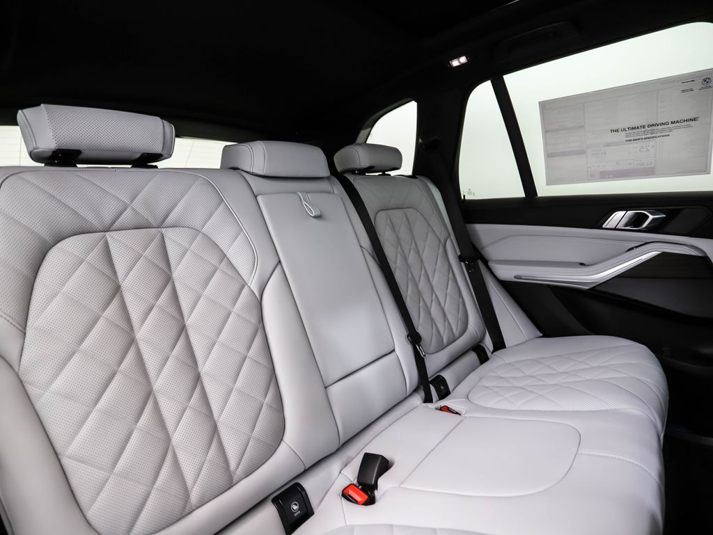 Thumbnail: 2026 BMW X5 - 28
