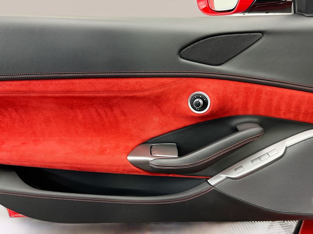 Thumbnail: 2019 Ferrari Portofino - 22