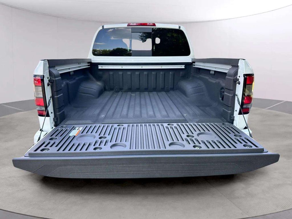 New 2026 Glacier White Nissan Crew Cab SV image 15