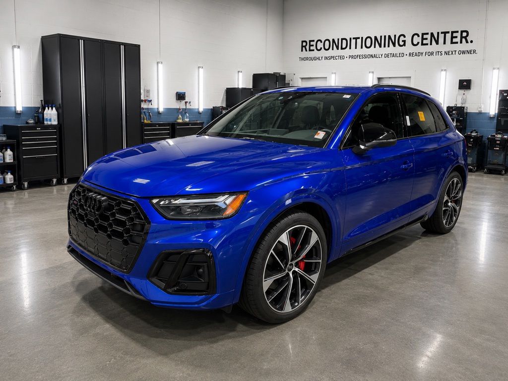 2022 Audi SQ5 Premium Plus's photo