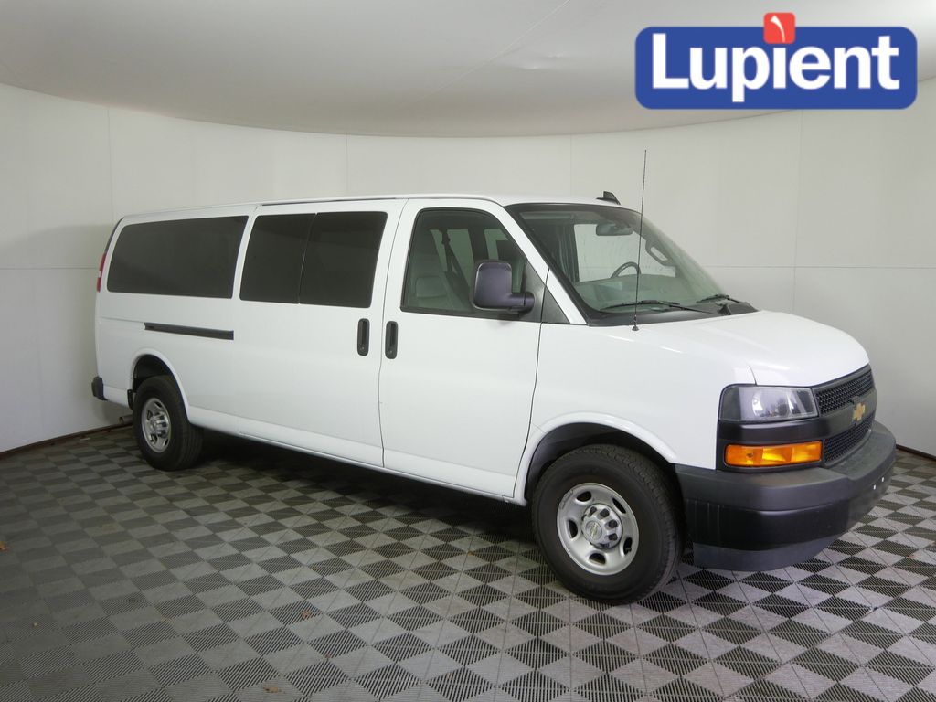 Summit White 2023 Chevrolet Express 3500 LS Extended RWD Van Rear-Wheel Drive 8-Speed Automatic Overdrive