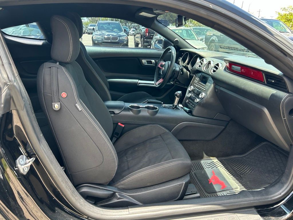 Used 2018 Shadow Black Ford EcoBoost image 36