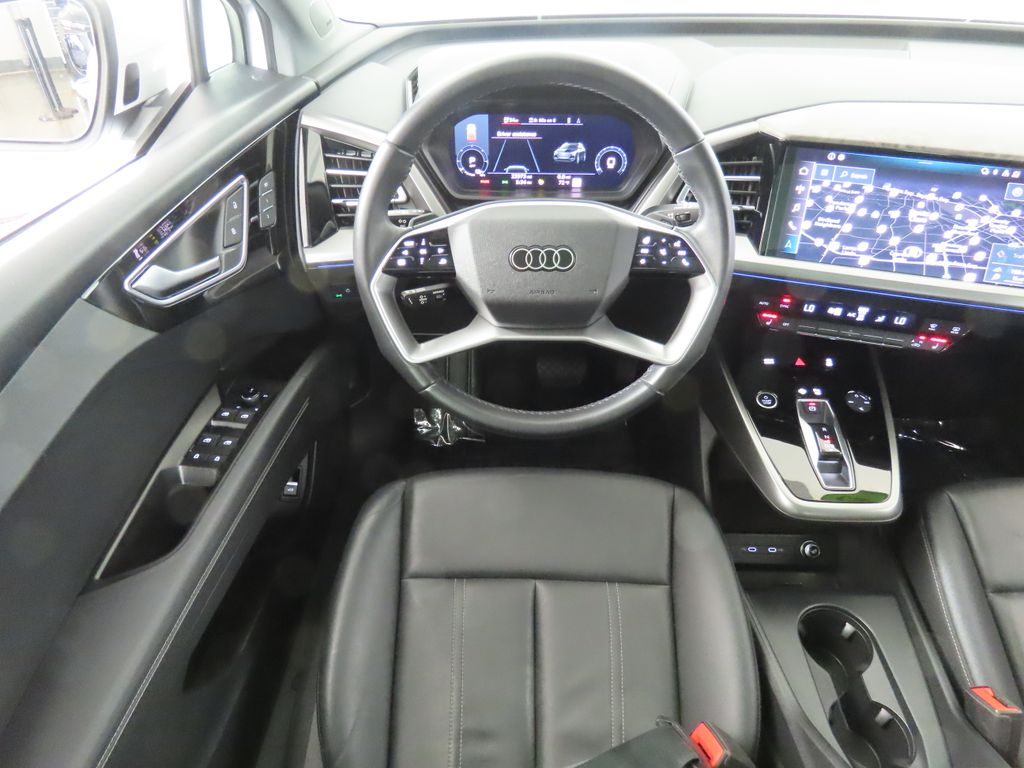 Thumbnail: 2023 Audi Q4 e-tron - 11