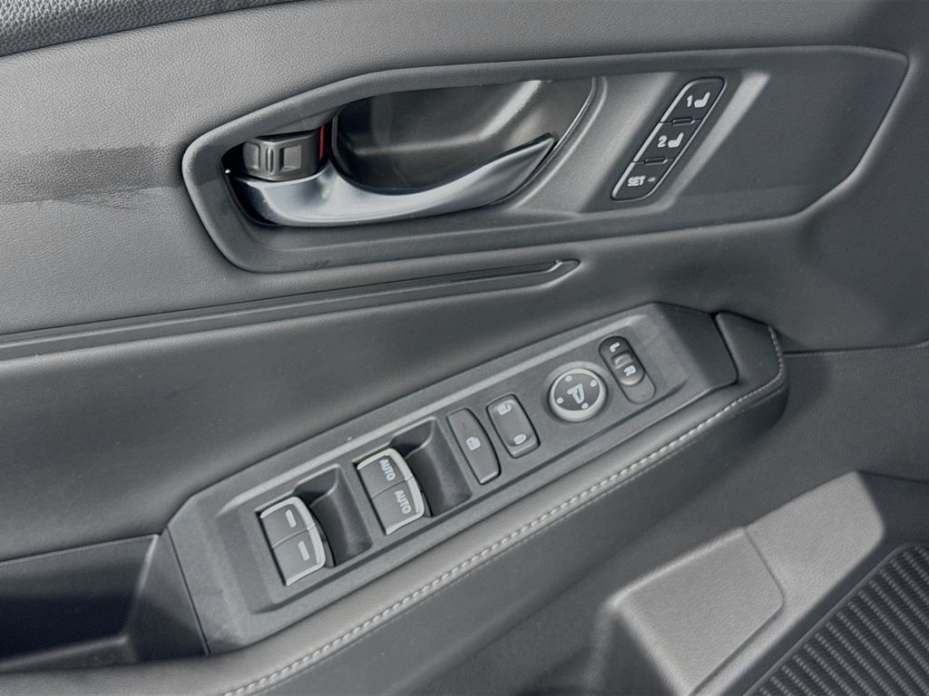 2025 Honda Accord Hybrid Sport-L photo