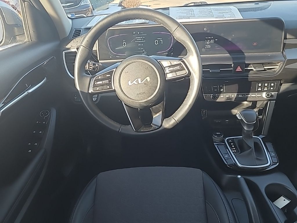 used 2025 Kia Seltos car, priced at $22,851