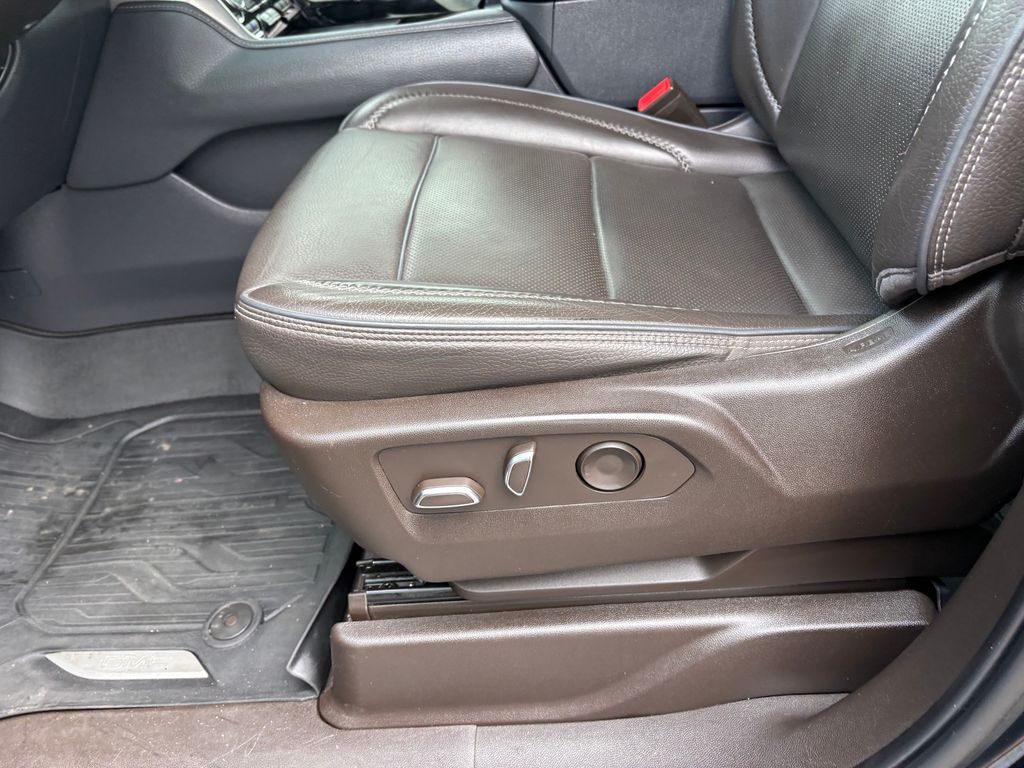 Used Car 2022 Gmc Yukon Xl  Denali For Sale Under $60,000 In Austin, Texas