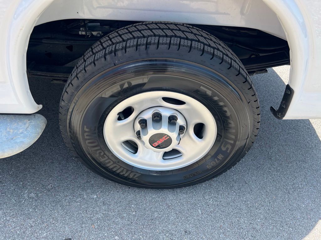 Used 2025 GMC Savana 2500 Van