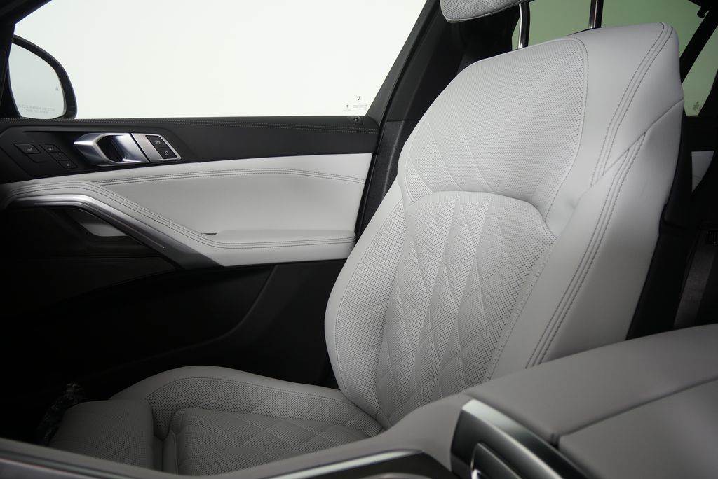 Thumbnail: 2026 BMW X6 - 23