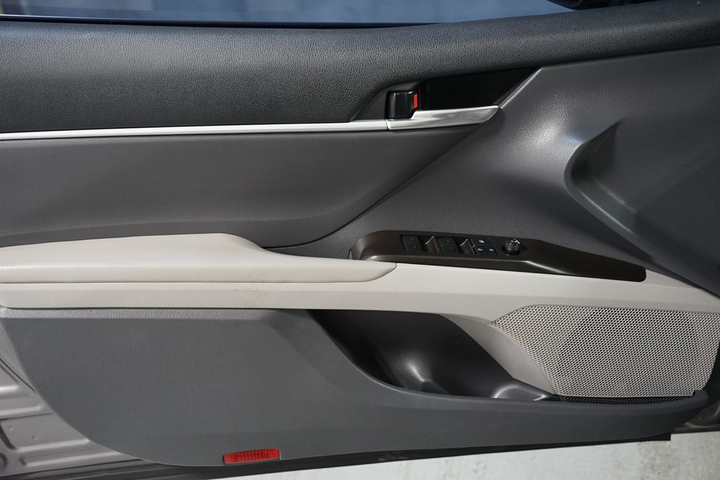 Thumbnail: 2021 Toyota Camry - 29