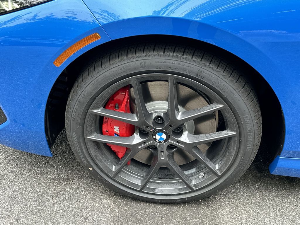 2024 BMW 2 Series M235i xDrive 10