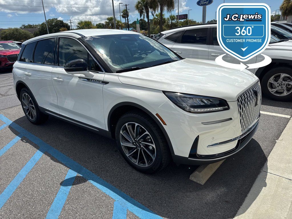 2023 Lincoln Corsair Standard
