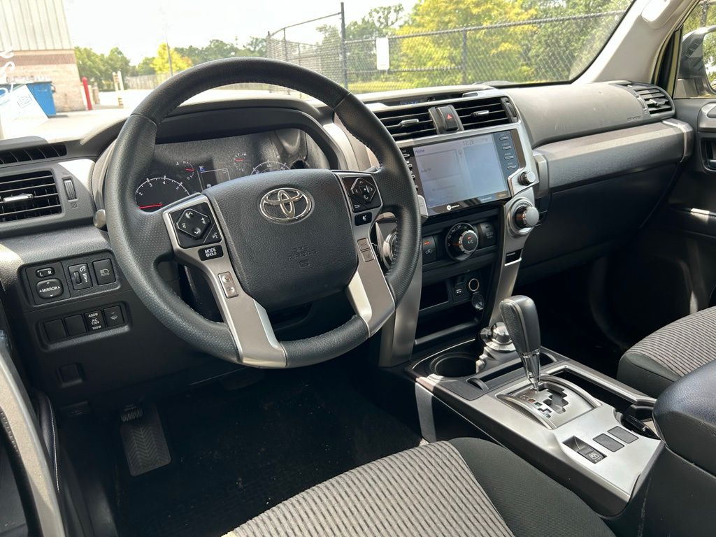2022 Toyota 4Runner SR5 12
