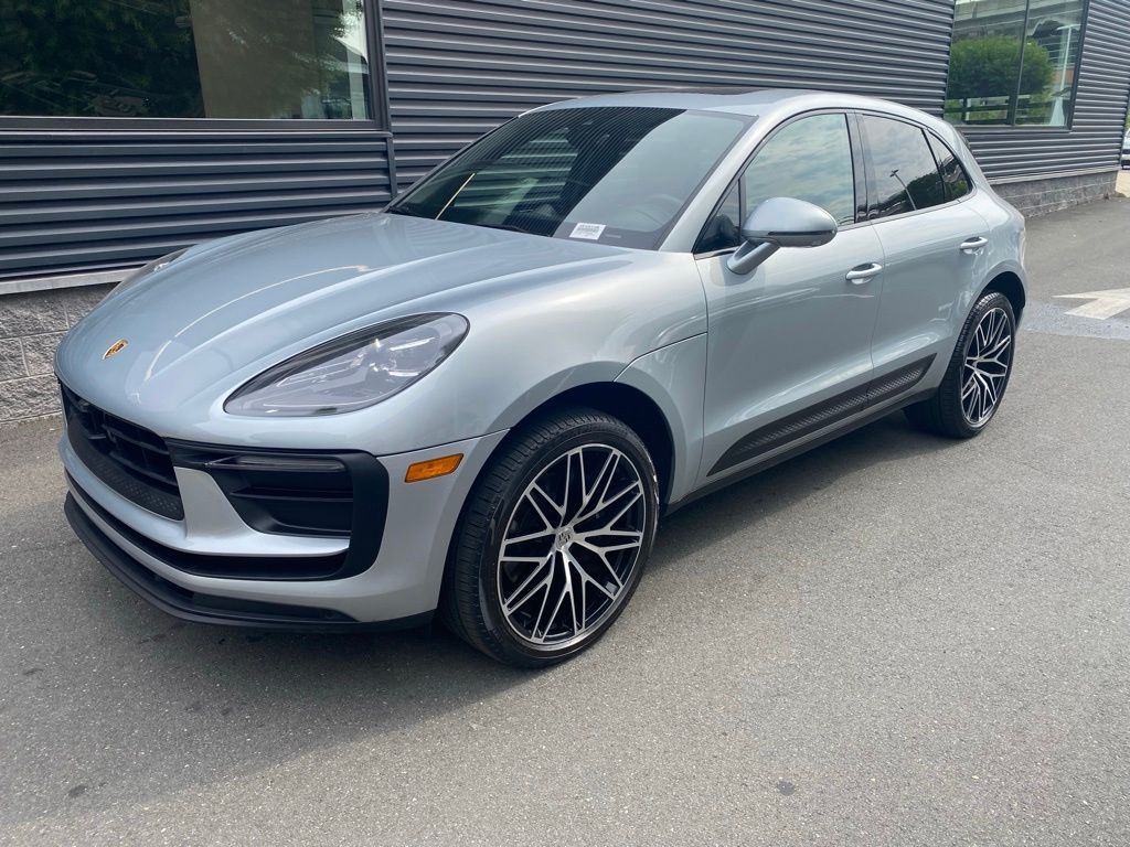 Silver Metallic 2023 Porsche Macan SUV / Crossover 7-Speed Automatic