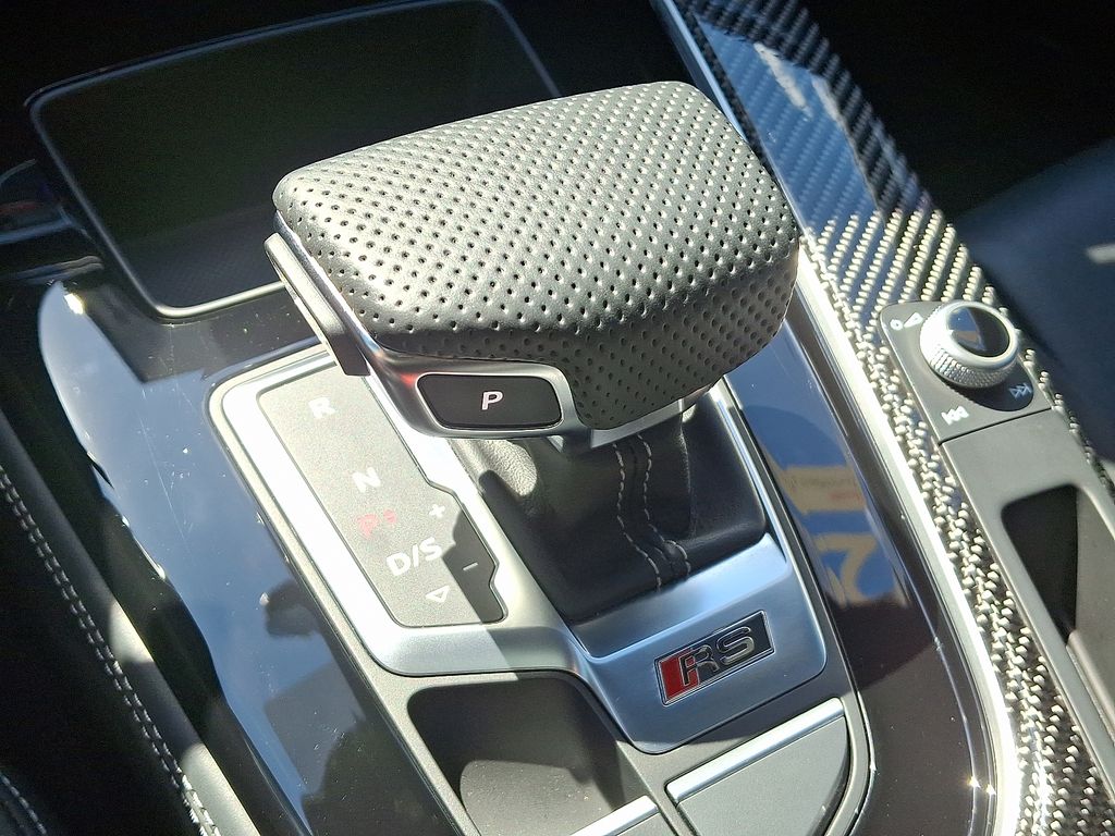 Thumbnail: 2023 Audi RS 5 - 16