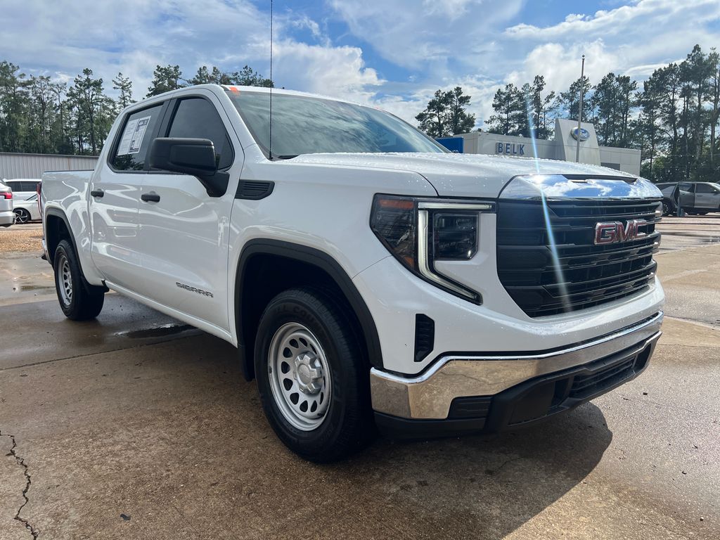 Summit White 2023 GMC Sierra 1500 Pro Crew Cab RWD Pickup Truck 4X2 8-Speed Automatic