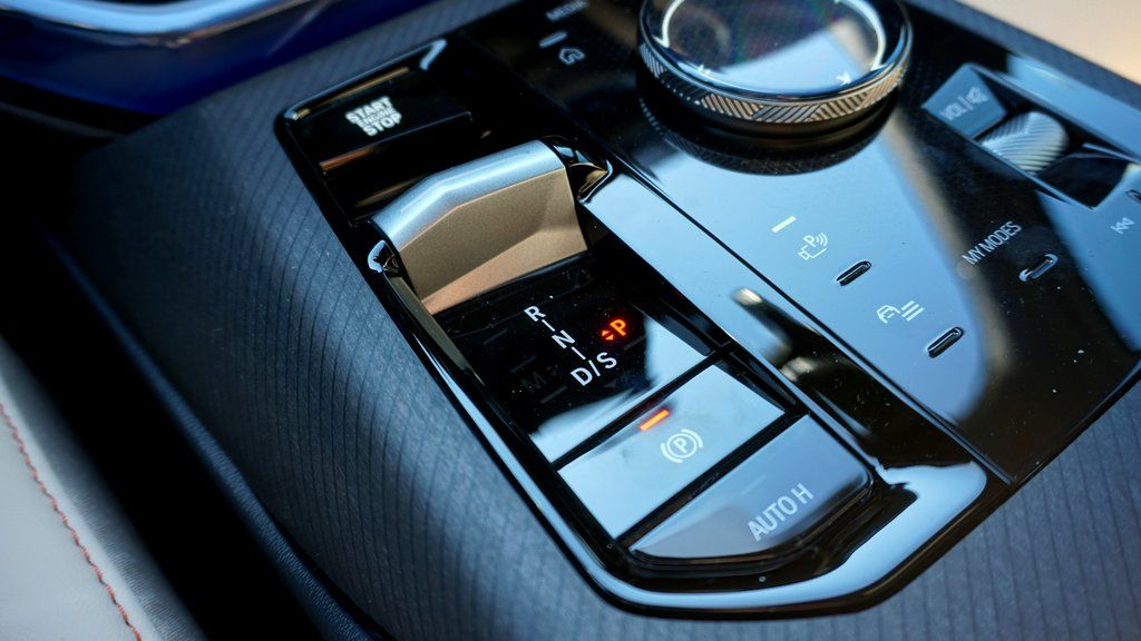 2026 BMW X3 30 - Photo 17