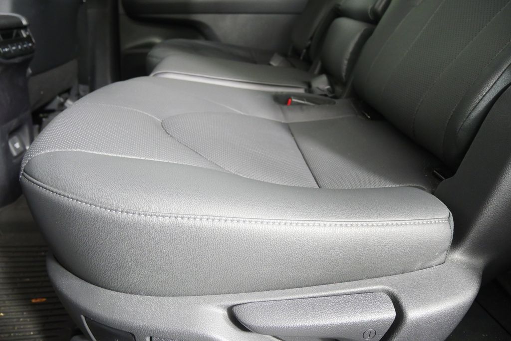 Thumbnail: 2024 Toyota Grand Highlander - 14