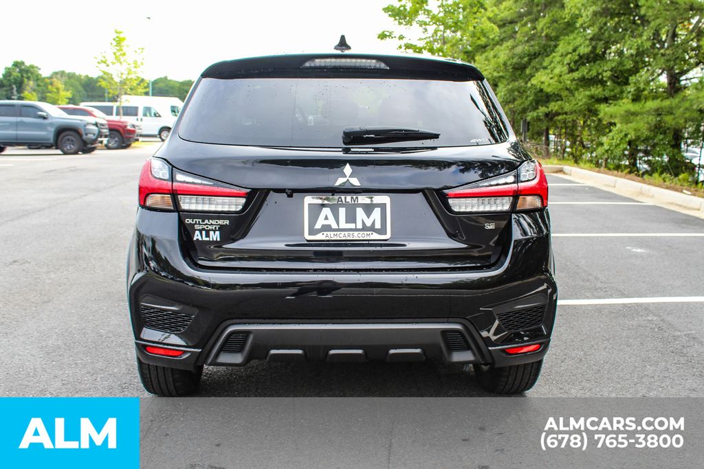Used 2024 Silver Mitsubishi 2.0 SE image 10