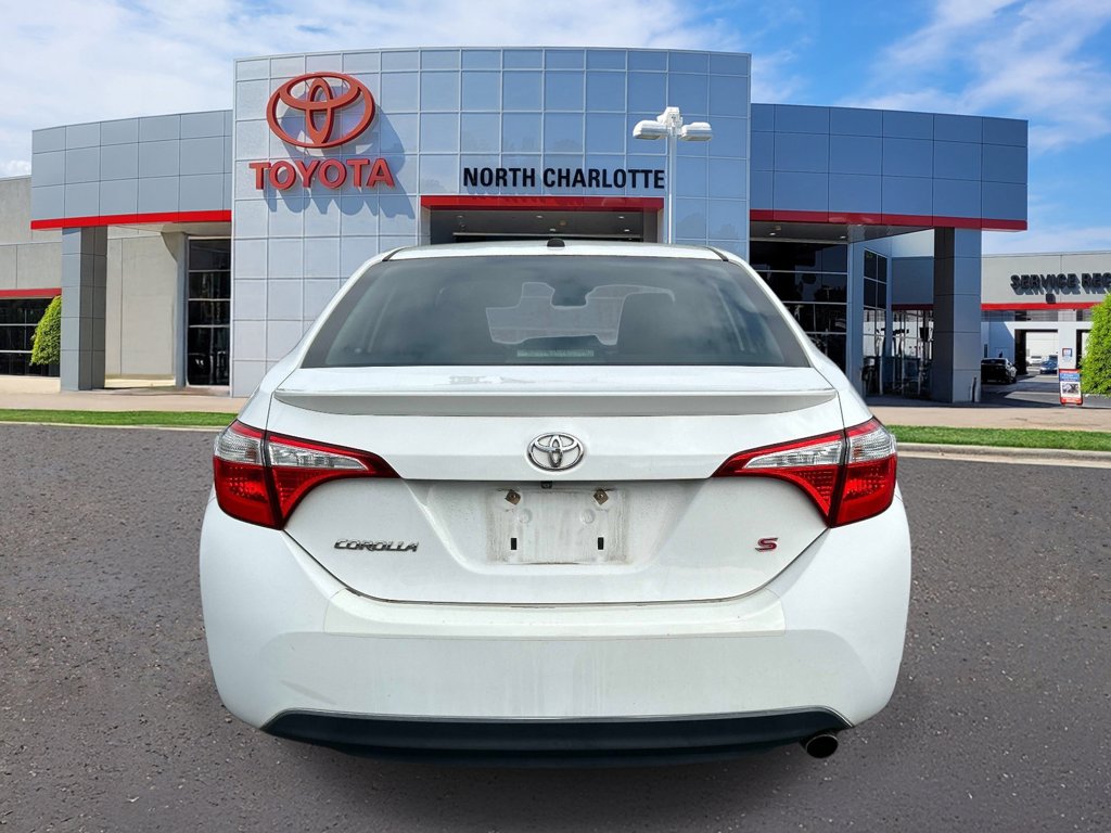 Used 2016 White Toyota S Premium image 5