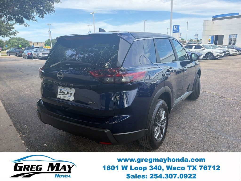 2026 Nissan Rogue SV - 2