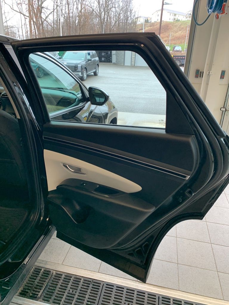 Certified Used 2023 Black Hyundai SE image 13