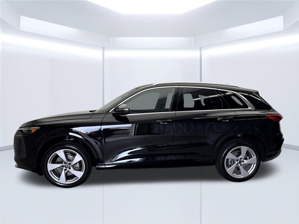 Thumbnail: 2025 Audi Q5 - 2