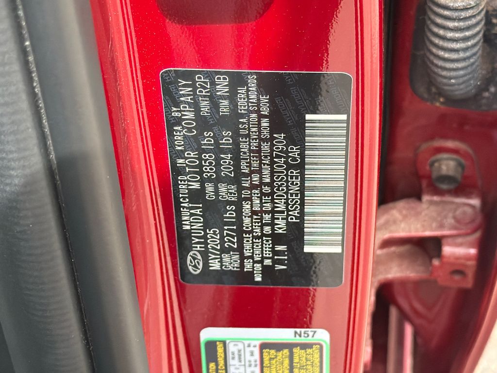 Used 2025 Red Hyundai SEL Sport image 31