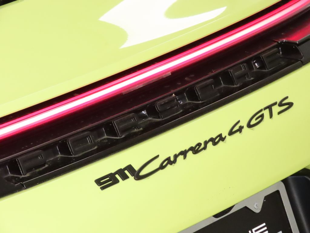 Thumbnail: 2025 Porsche 911 - 12