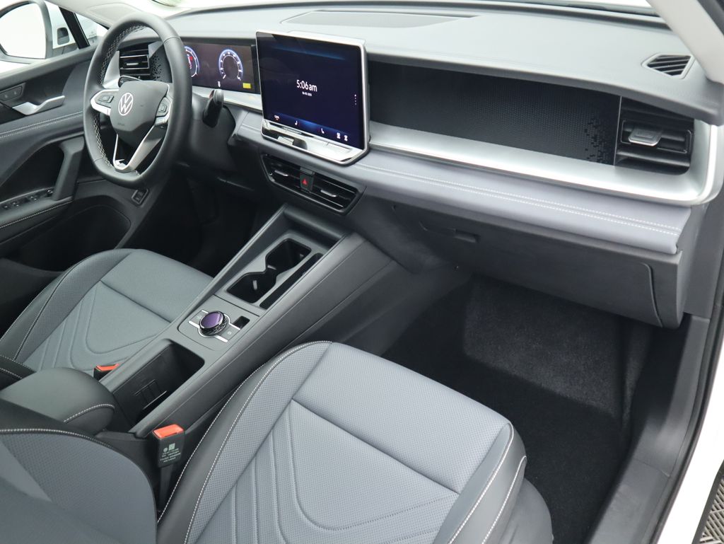 2025 Volkswagen Tiguan 2.0T 18