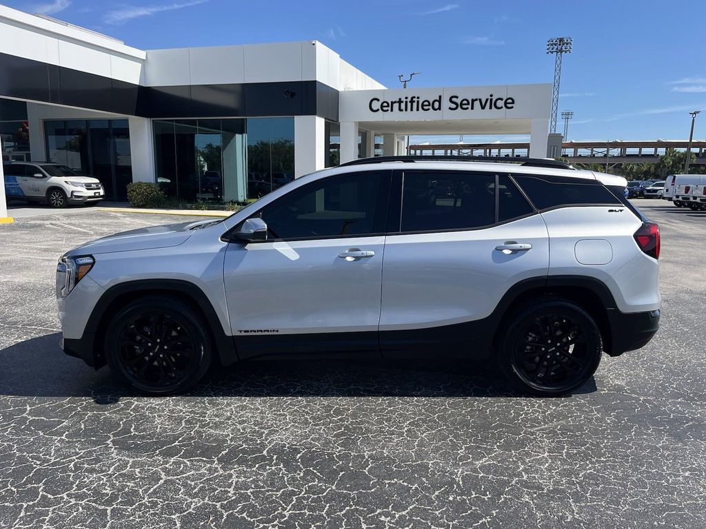 2022 GMC Terrain SLT 8