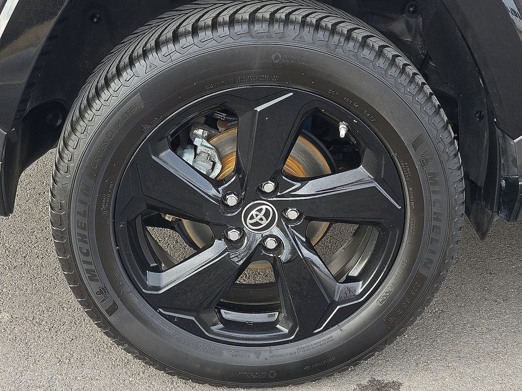 Used 2019 Toyota RAV4 Hybrid For Sale in Farmington, AR