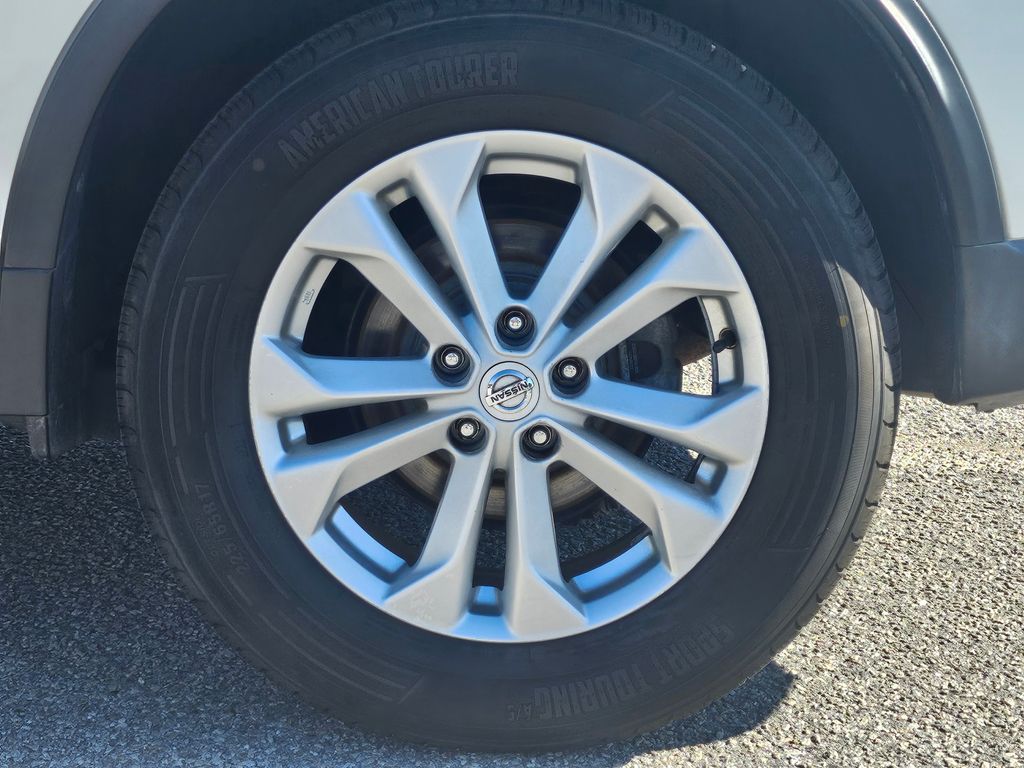 2016 Nissan Rogue SV White at Emmons Autoplex