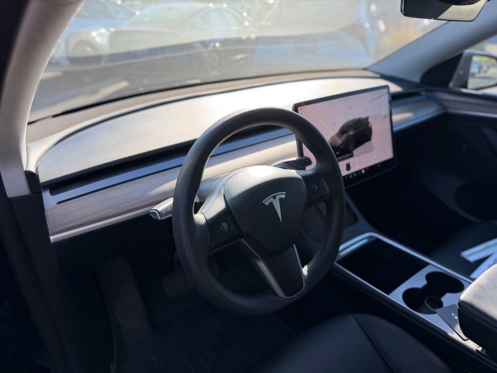 Used 2025 Tesla Model Y SUV