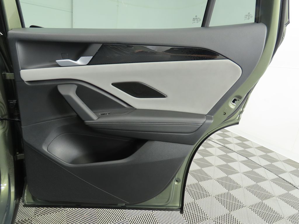 Thumbnail: 2025 Volkswagen Tiguan - 28