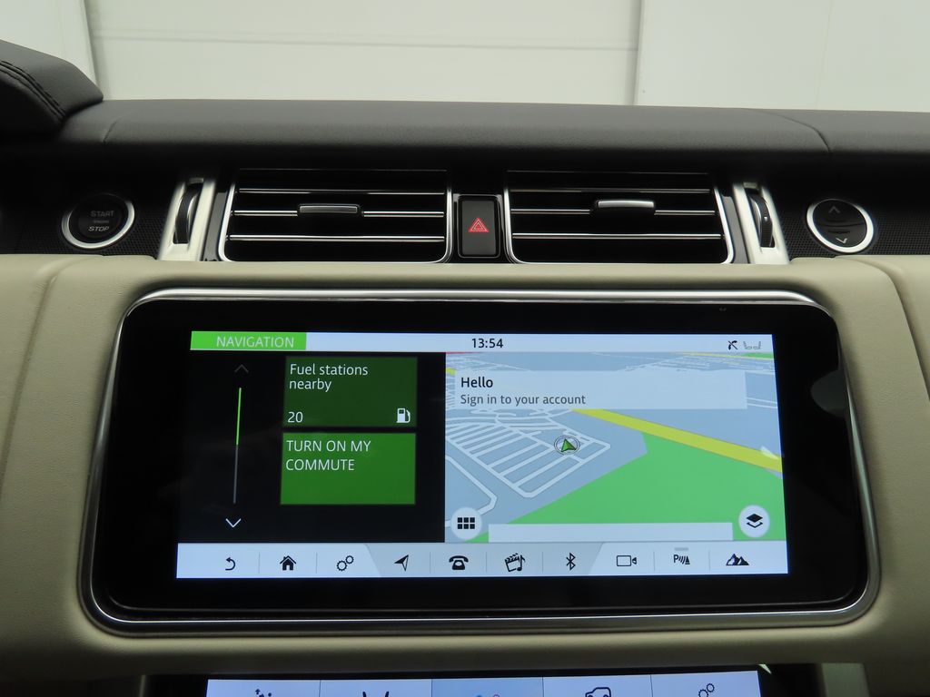 Thumbnail: 2022 Land Rover Range Rover - 15