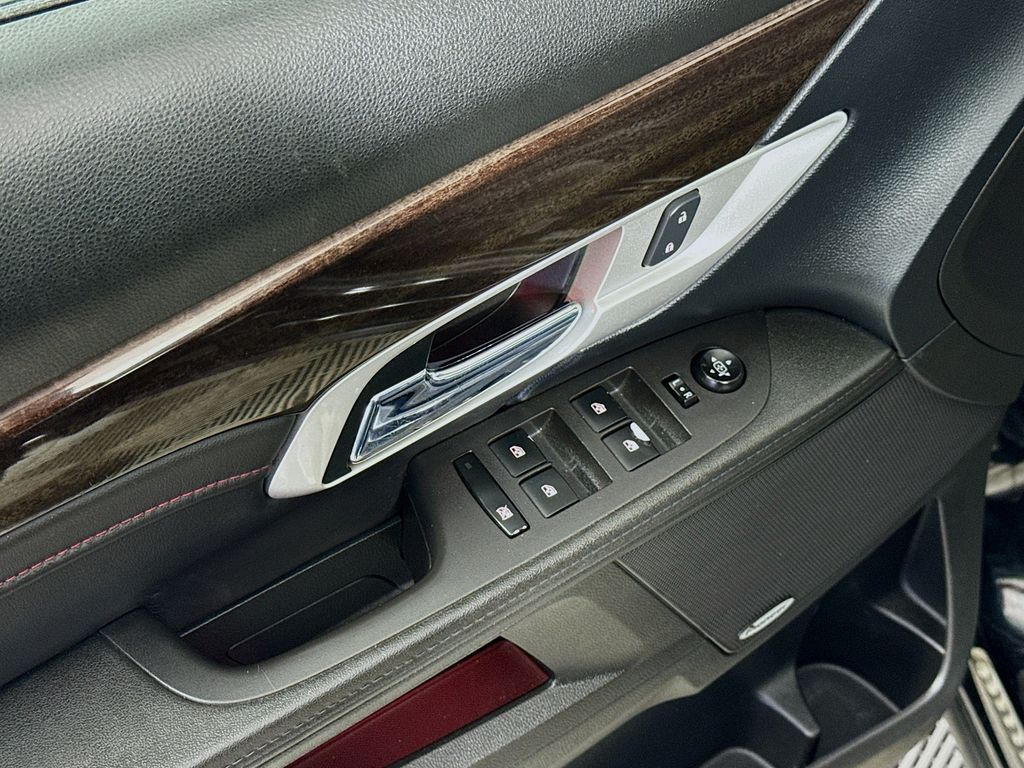 Thumbnail: 2017 GMC Terrain - 18