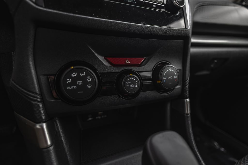 2019 Subaru Forester Premium thumbnail 17