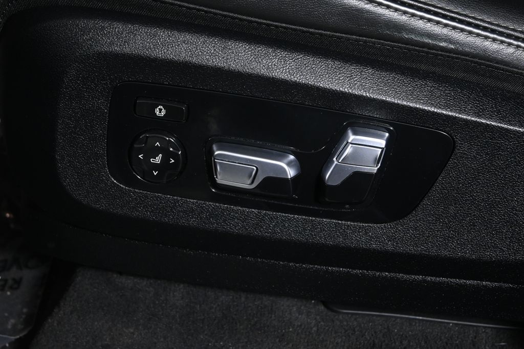 Thumbnail: 2024 BMW X7 - 26