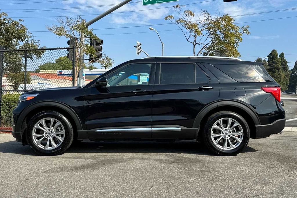 2021 Ford Explorer Limited 9