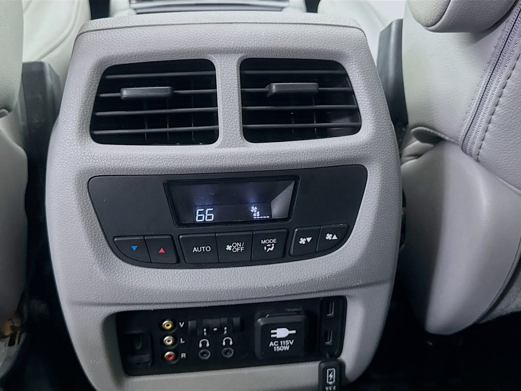 Used Car 2016 Honda Pilot  Touring For Sale Under $12,000 In Austin, Texas