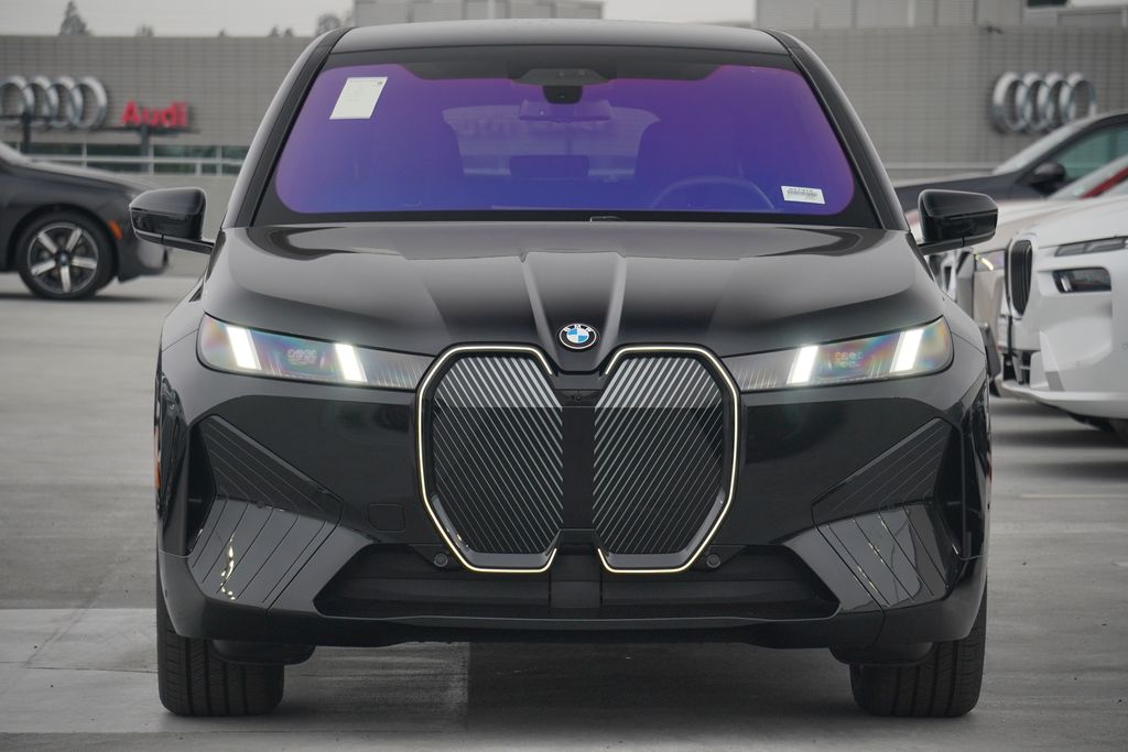 Thumbnail: 2026 BMW iX - 2