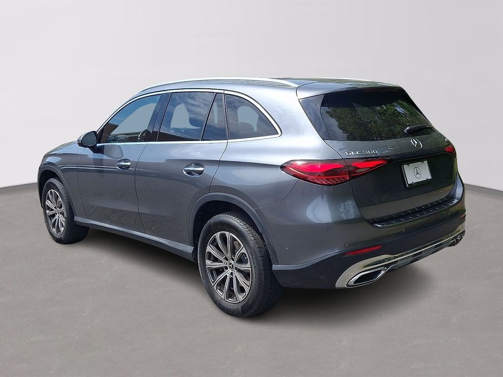 Thumbnail: 2023 Mercedes-Benz GLC - 6
